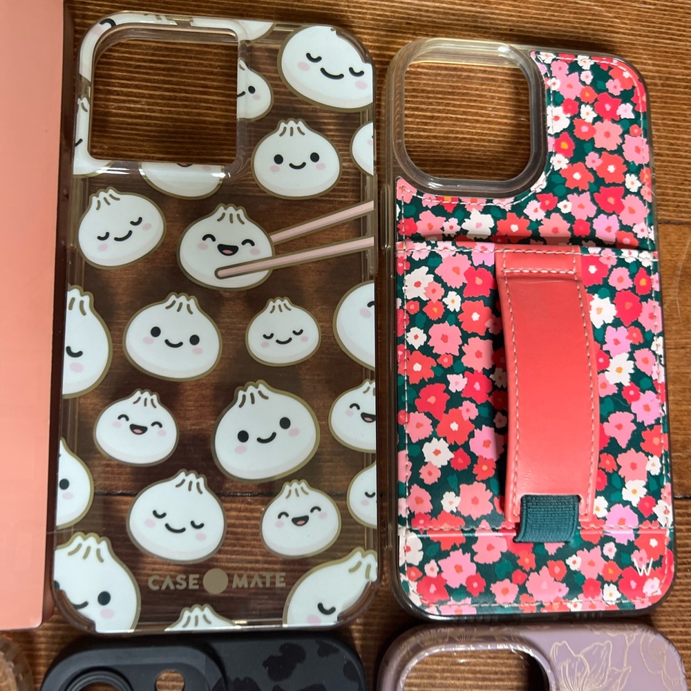 Assorted iPhone 13 Pro Max Cases - Picture 11 of 11
